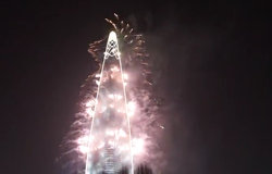 Image of Amazing Fireworks Mark Opening of Korea's Tallest Tower