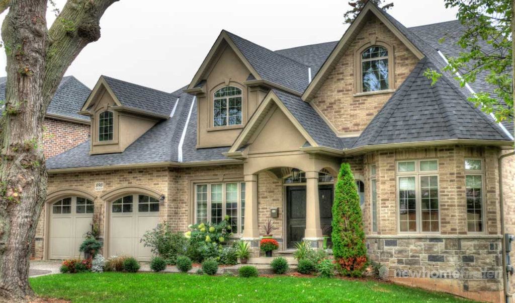 DiCarlo Homes located at Burlington, Ontario