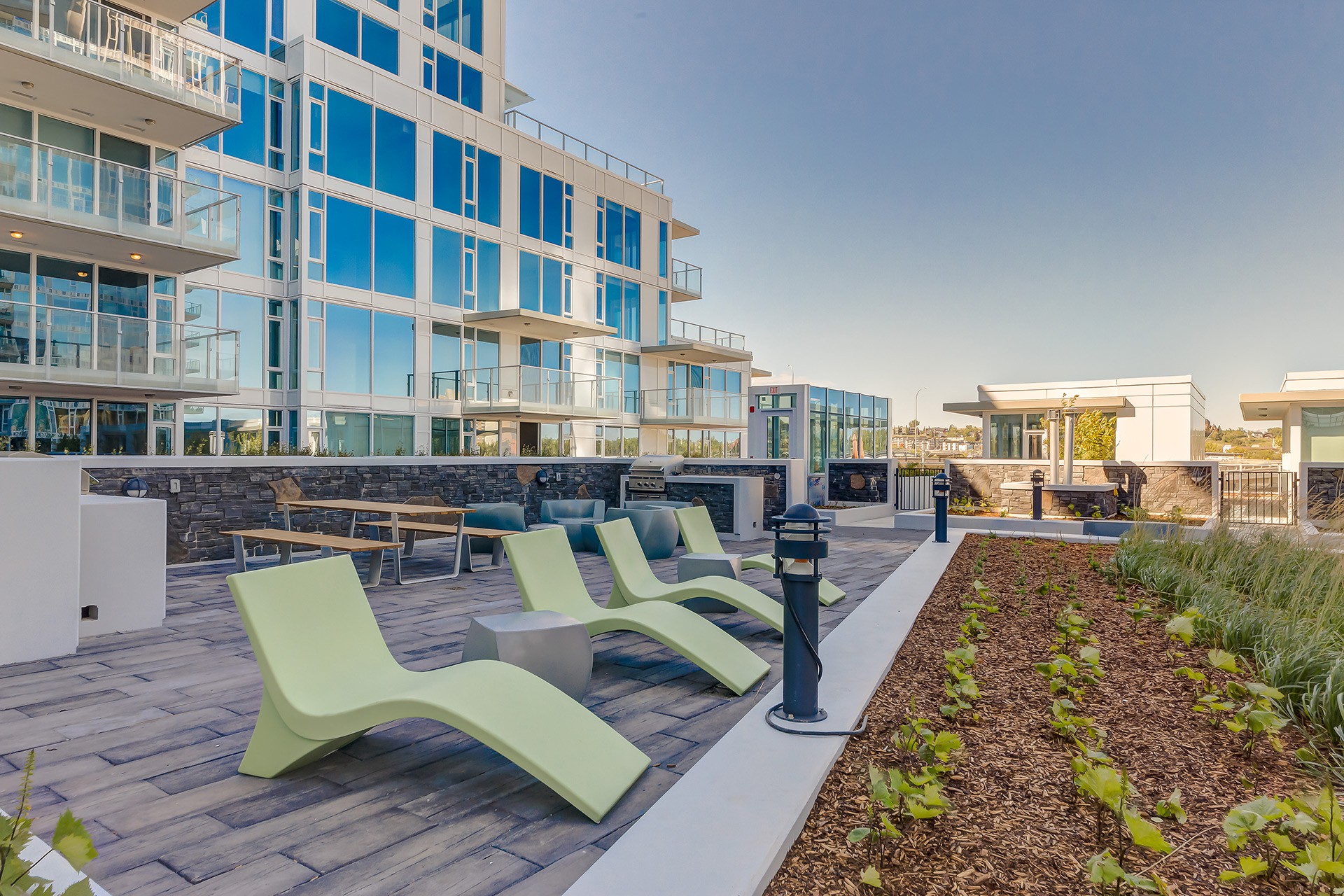 Evolution rooftop terrace amenity