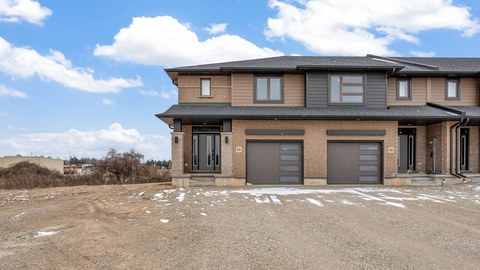 Official Hayhoe Homes image for Rolling Meadows in Tillsonburg.