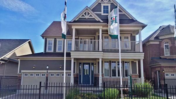 Beautiful Rosehaven model from Lyon's Creek development