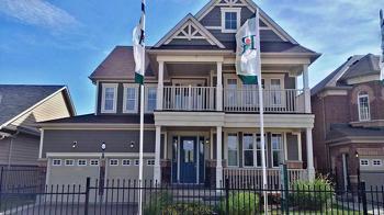 Beautiful Rosehaven model from Lyon's Creek development