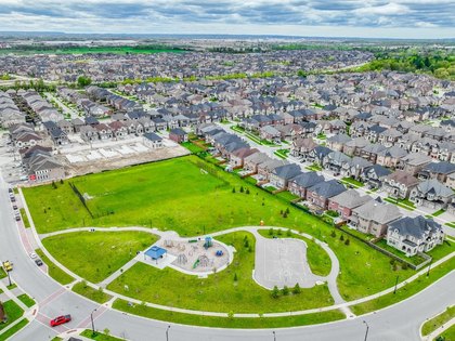 Official CountryWide Kleinburg Hills source image.