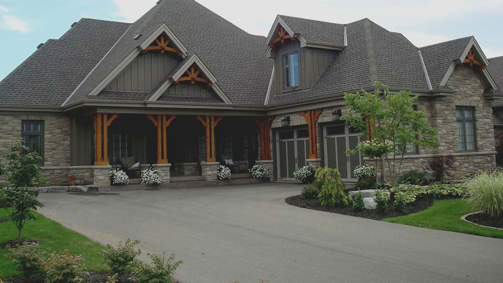 Wood Haven Luxury Condominiums exterior