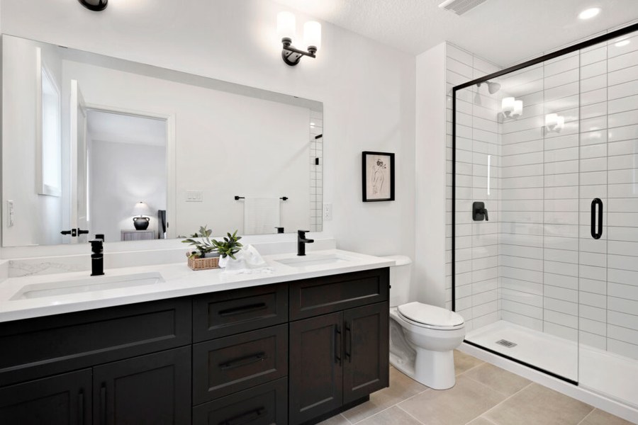 Coventry model home bathroom in Stratford