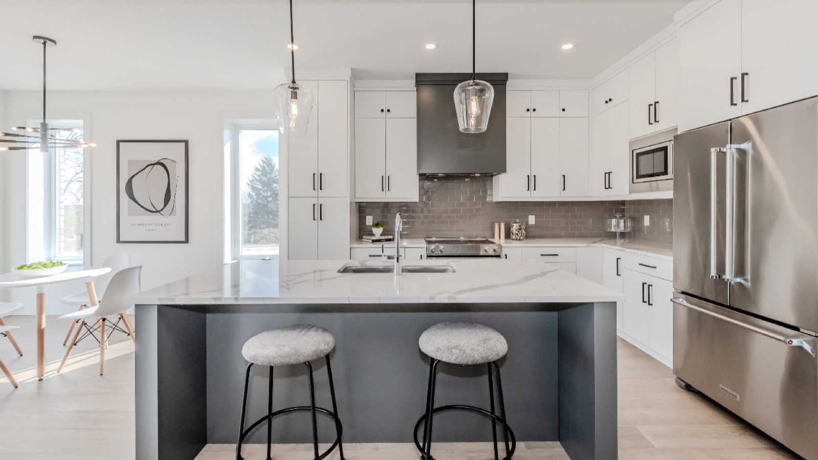 Harvest Hills Towns model-home kitchen in Ingersoll