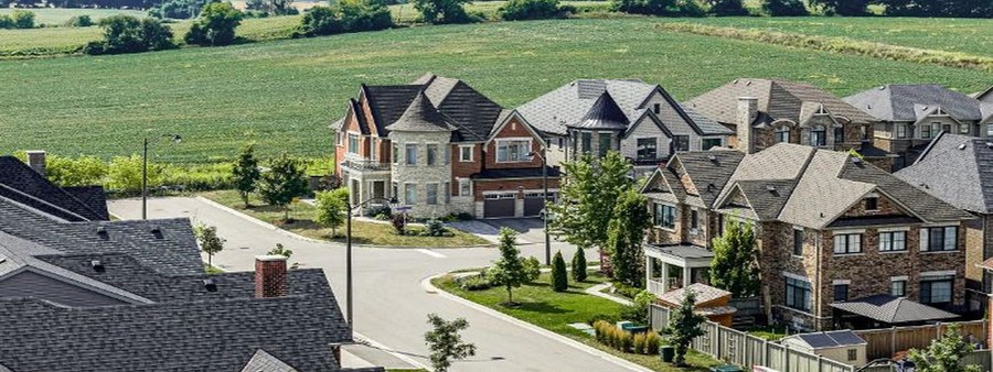 New homes at Queen's Landing development by Minto Communities in East Gwillimbury, ON