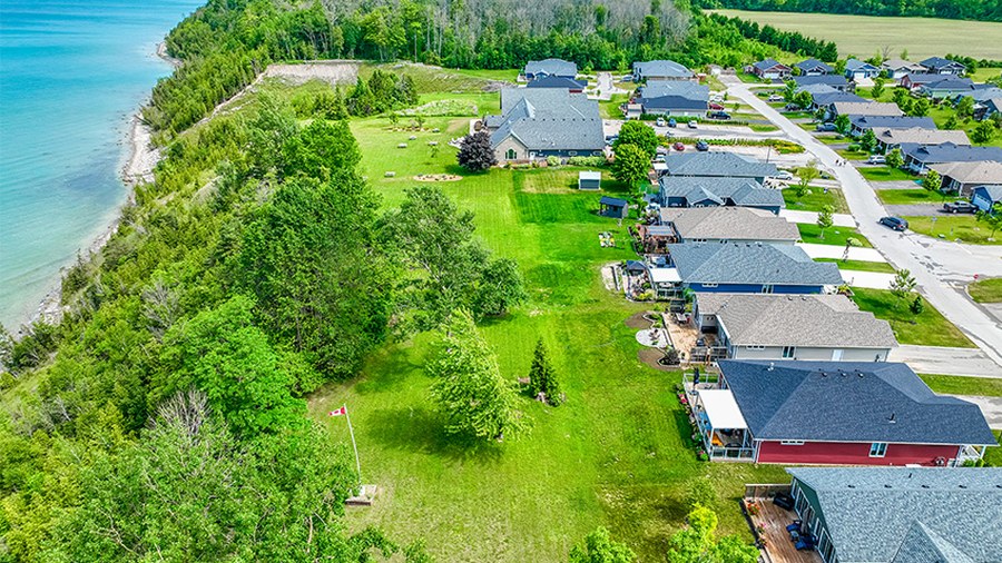 The Bluffs at Huron community amenity