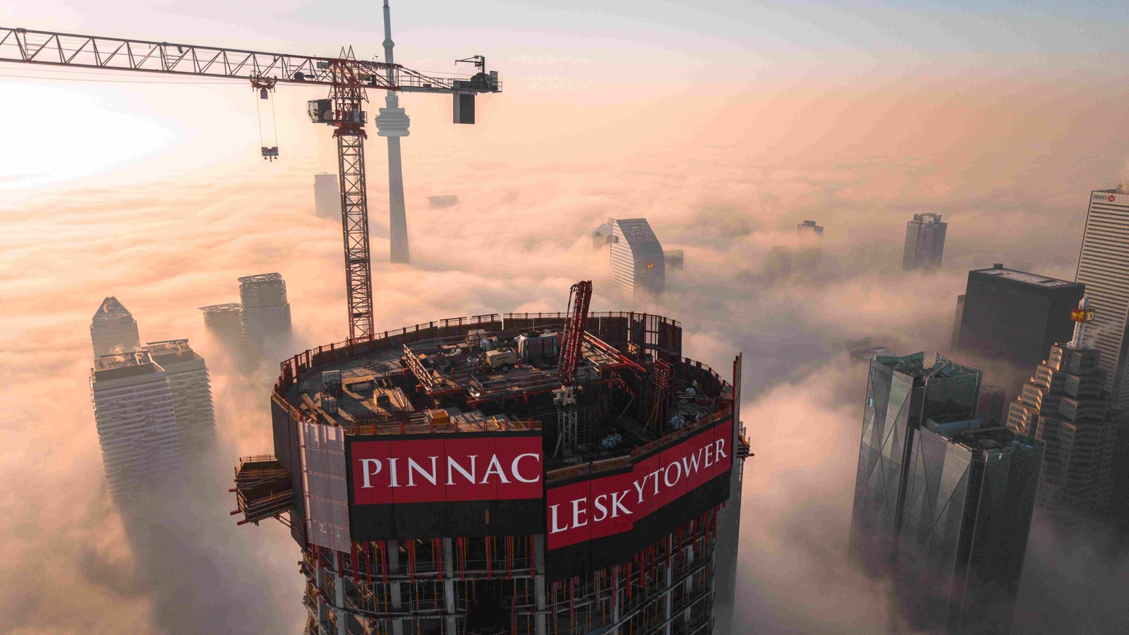 Pinnacle SkyTower official image 3