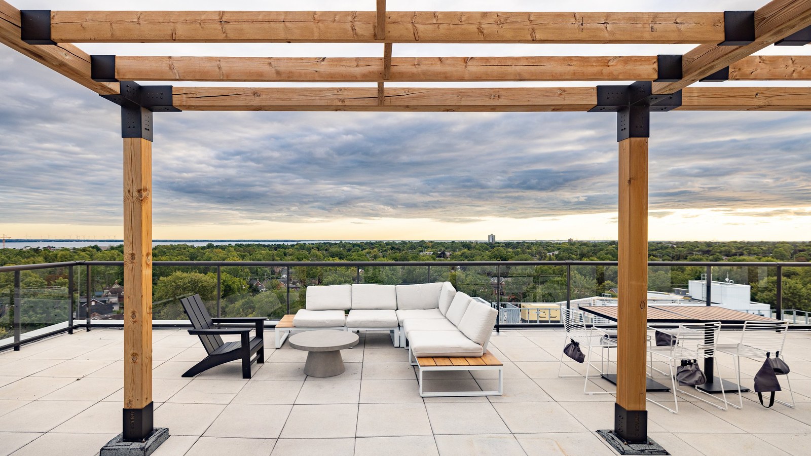GEOcentral rooftop amenity