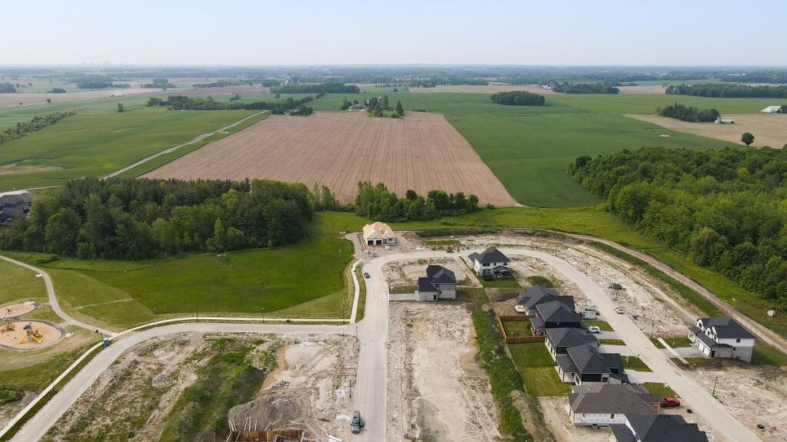 Wooded lots and community roads at Timberwalk