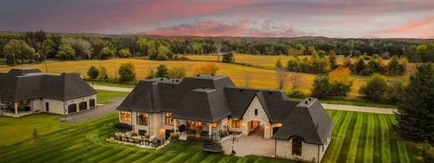 Stellar Estates by Stellar Homes in Caledon