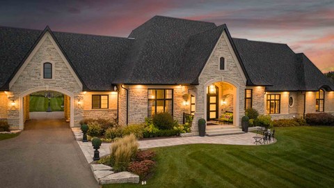 Stellar Estates custom home entry
