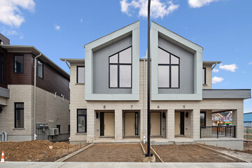 The B7 - 15 Stauffer Woods Trail new home model plan at the The Erinbrook Towns by Activa Homes in Kitchener