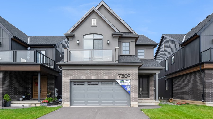 The 36′ Single Detached new home model plan at the Splendour by Pinewood Niagara Builders in Niagara Falls